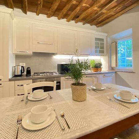 Villa Relax&Business Wi-Fi, Tv Hd, Parcheggio Gratuito Capannori Exterior foto