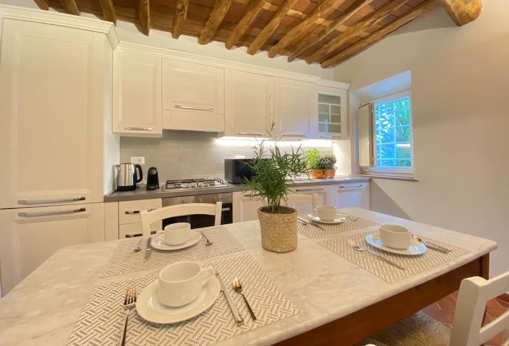 Villa Relax&Business Wi-Fi, Tv Hd, Parcheggio Gratuito Capannori Exterior foto