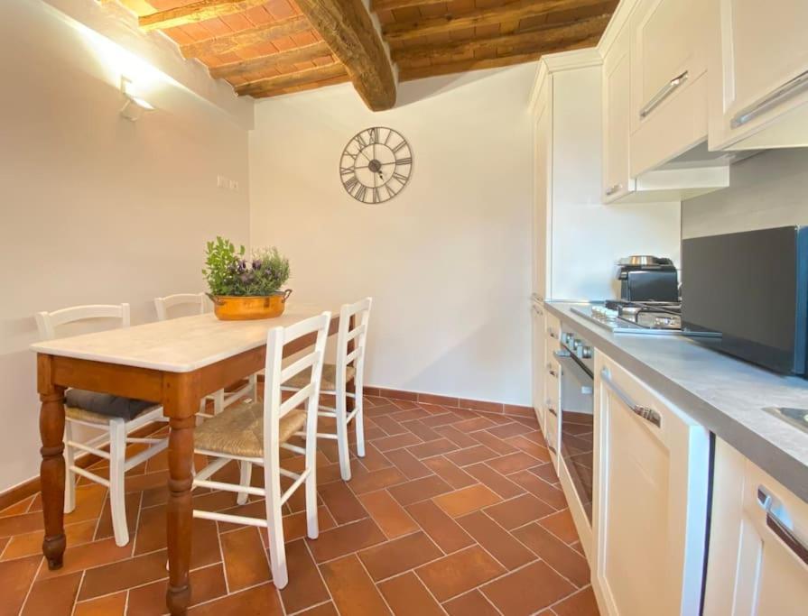 Villa Relax&Business Wi-Fi, Tv Hd, Parcheggio Gratuito Capannori Exterior foto